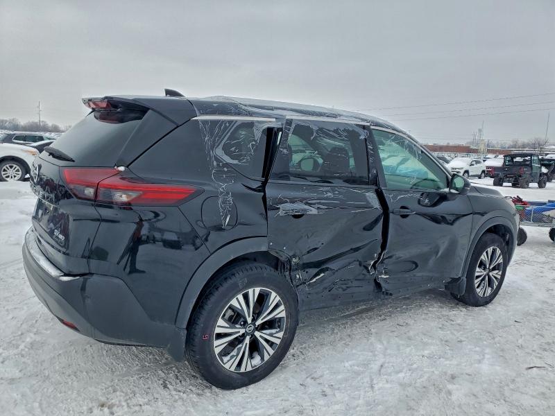 Фото 3 - NISSAN ROGUE