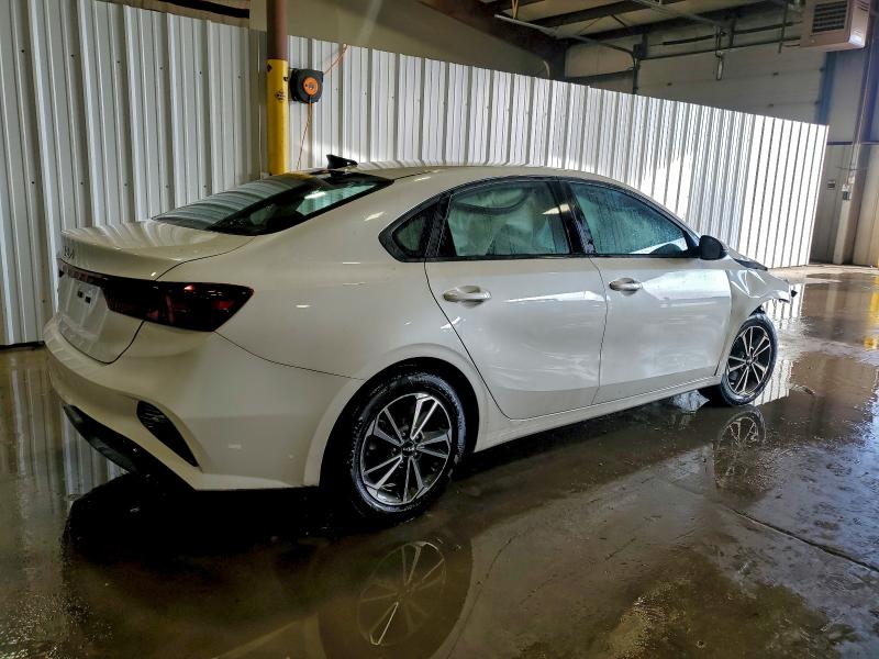 Фото 3 - KIA FORTE