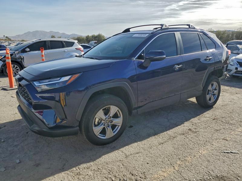 Фото 1 - TOYOTA RAV4