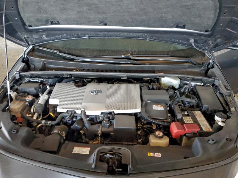 Фото 11 - TOYOTA PRIUS