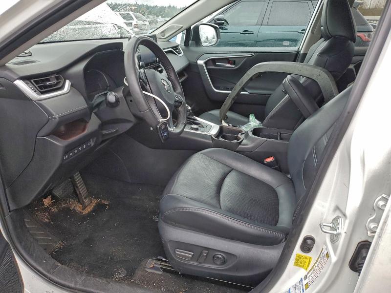 Фото 7 - TOYOTA RAV4