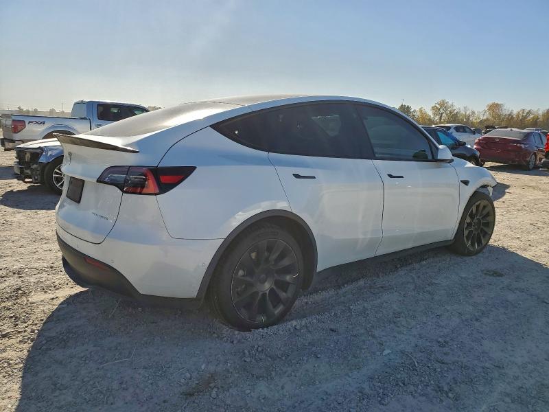 Фото 3 - TESLA MODEL Y