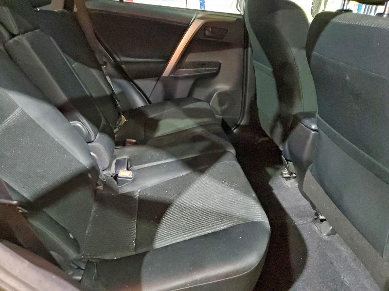 Фото 11 - TOYOTA RAV4