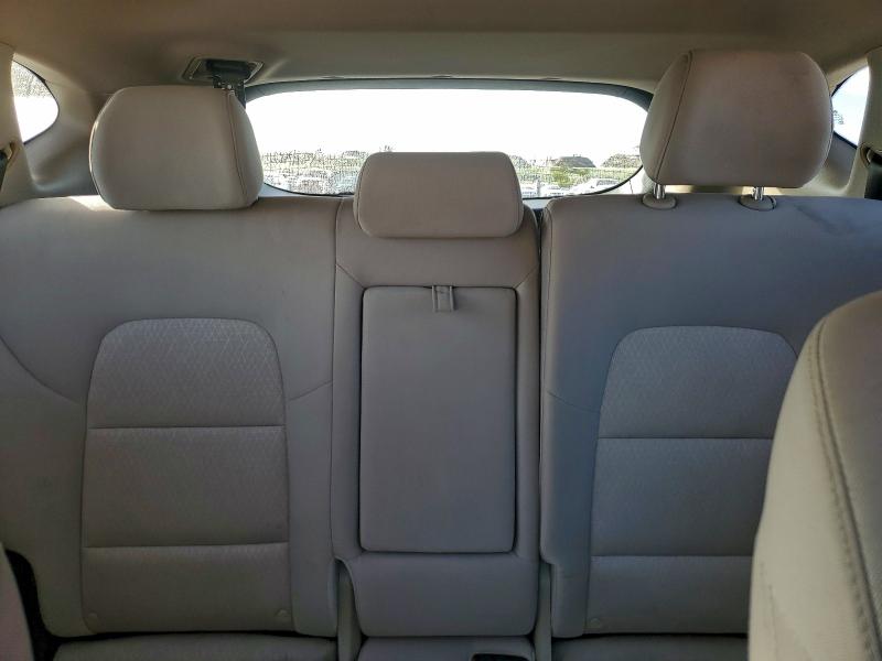 Фото 10 - HYUNDAI TUCSON