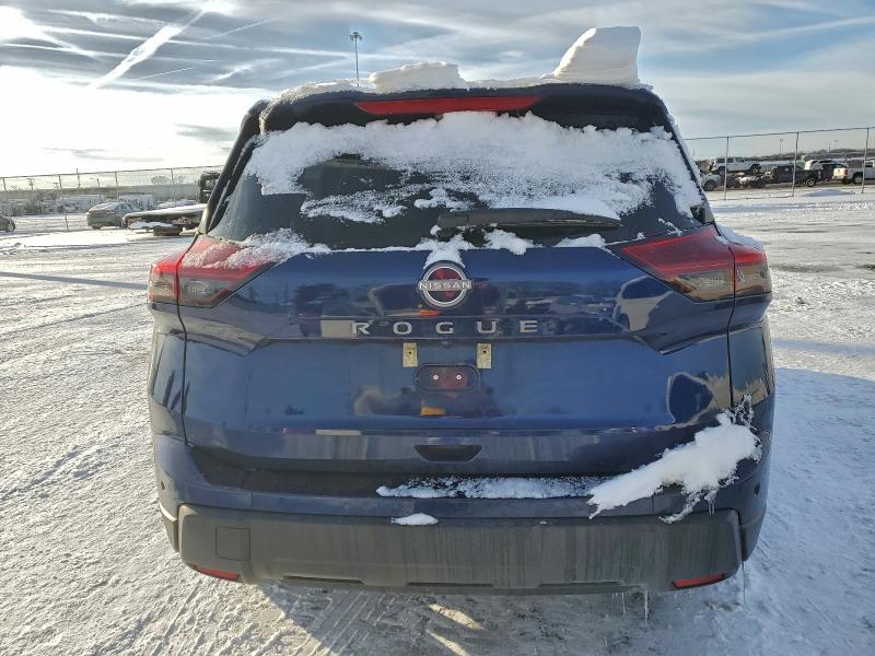 Фото 6 - NISSAN ROGUE