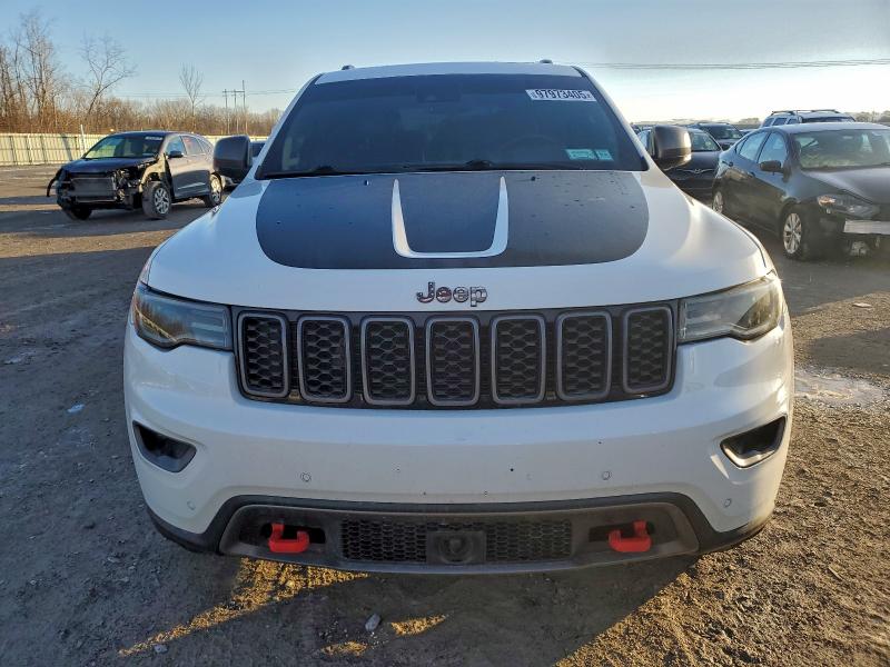 Фото 5 - JEEP GRAND CHER