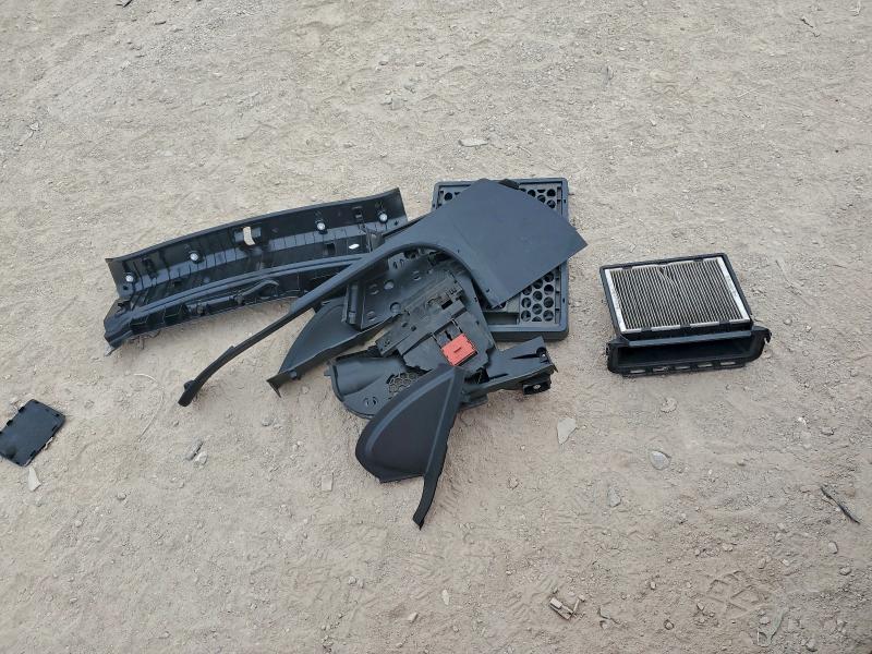 Фото 12 - MERCEDES-BENZ E-CLASS