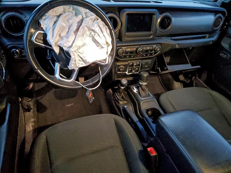 Фото 8 - JEEP GLADIATOR