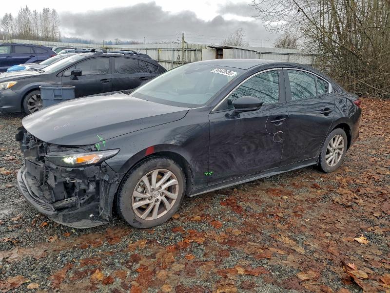 Фото 1 - MAZDA 3