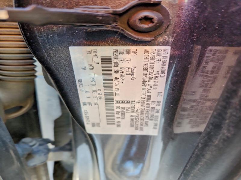 Фото 12 - FORD FOCUS