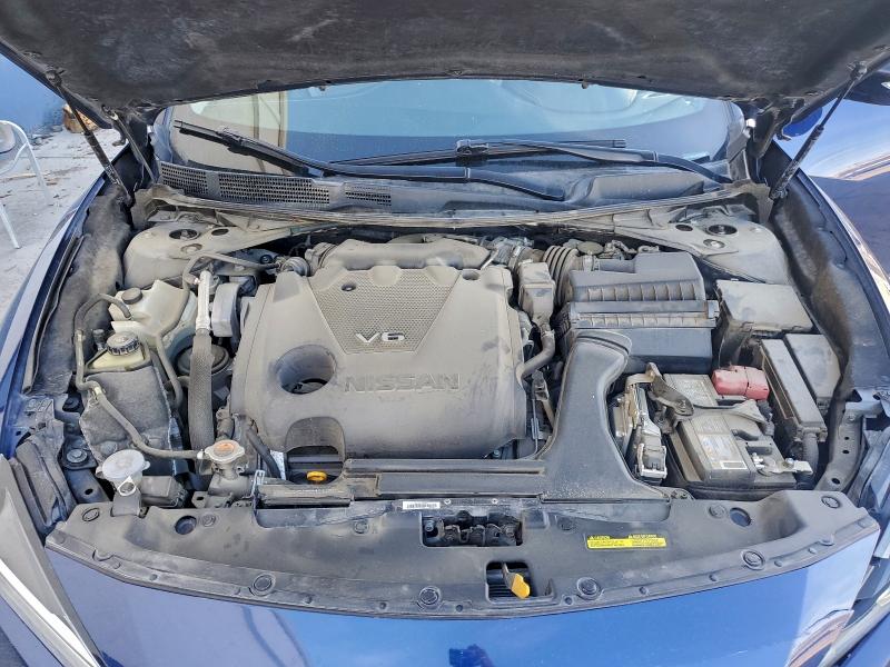 Фото 11 - NISSAN MAXIMA