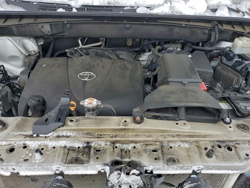 Фото 12 - TOYOTA HIGHLANDER