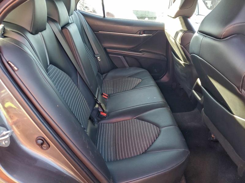 Фото 10 - TOYOTA CAMRY