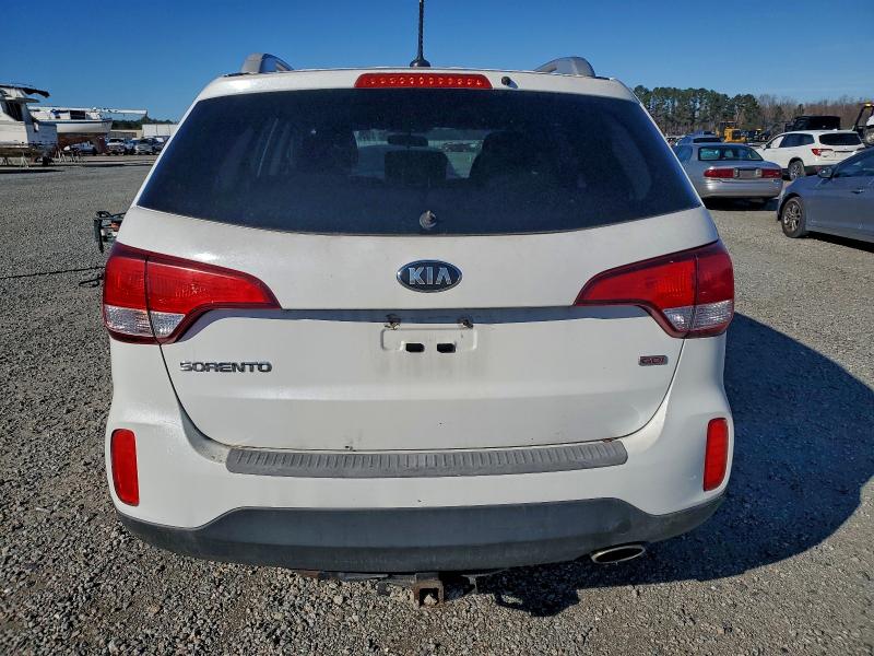 Фото 6 - KIA SORENTO