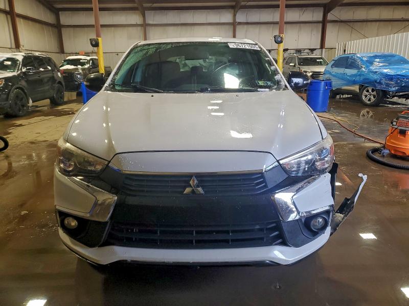 Фото 5 - MITSUBISHI OUTLANDER