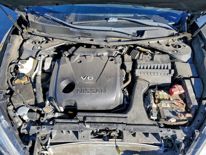 Фото 11 - NISSAN MAXIMA