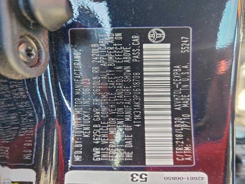 Фото 13 - TOYOTA CAMRY