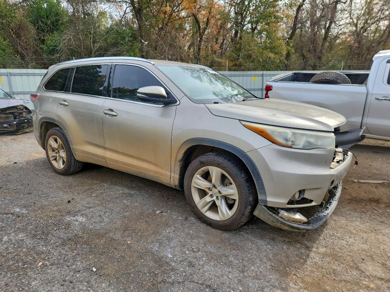 Фото 4 - TOYOTA HIGHLANDER