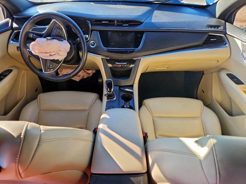 Фото 8 - CADILLAC XT5