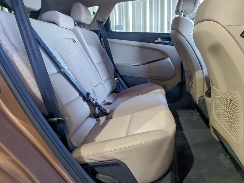 Фото 11 - HYUNDAI TUCSON