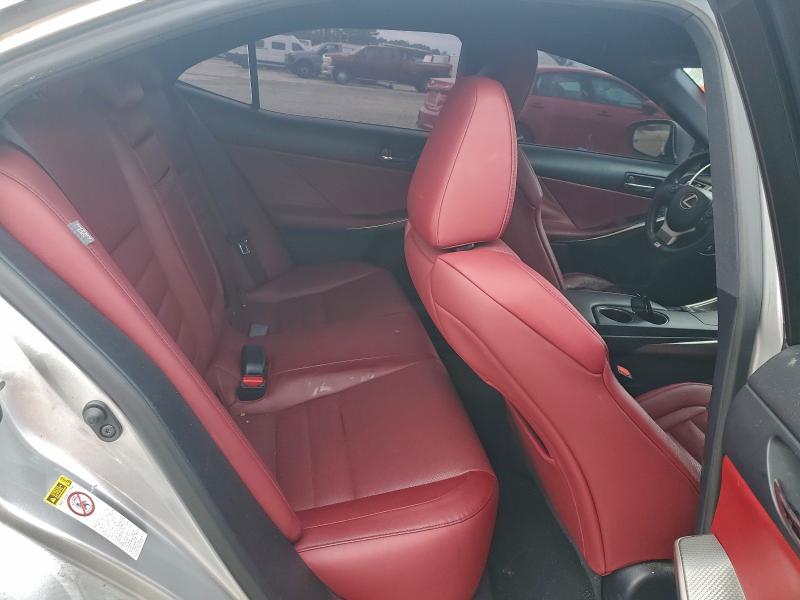 Фото 10 - LEXUS IS