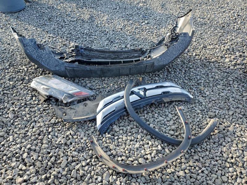 Фото 13 - MITSUBISHI OUTLANDER