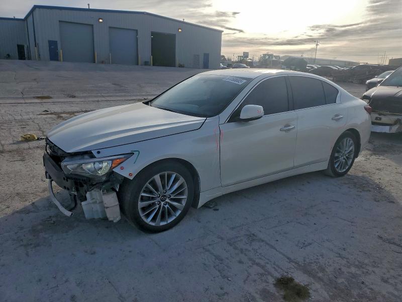 Фото 1 - INFINITI Q50