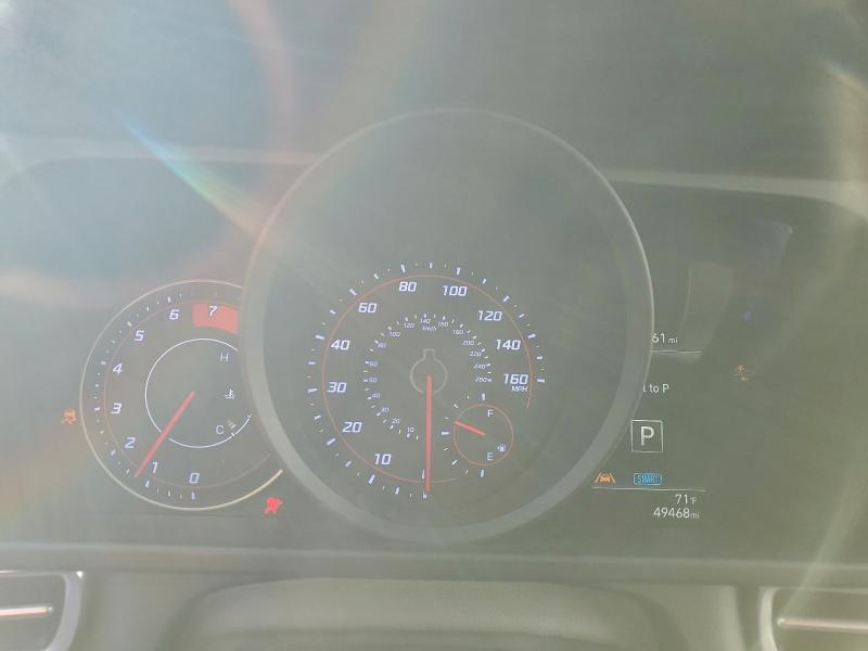 Фото 9 - HYUNDAI ELANTRA