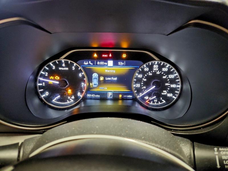 Фото 9 - NISSAN MAXIMA