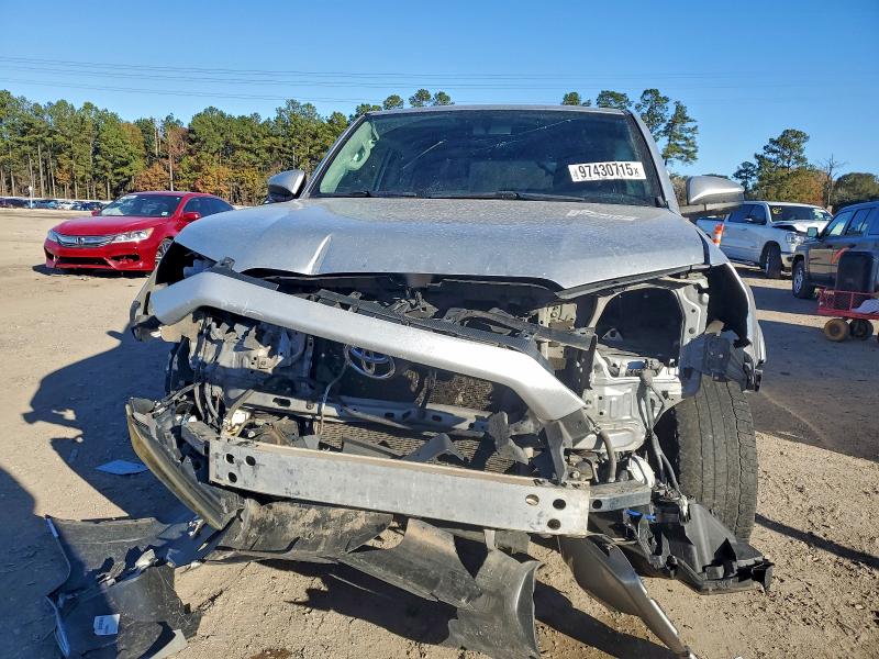 Фото 5 - TOYOTA 4RUNNER