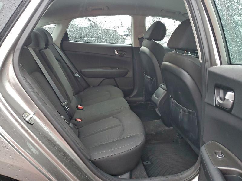 Фото 10 - KIA OPTIMA