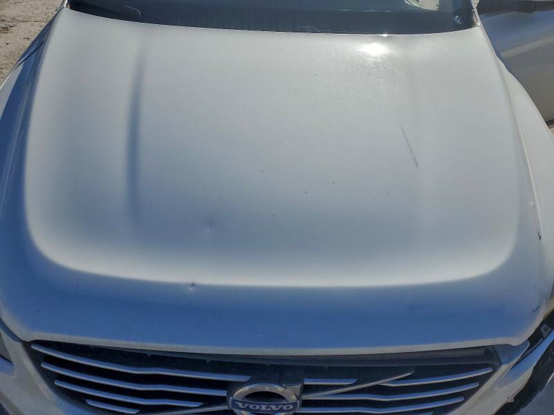 Фото 12 - VOLVO XC60
