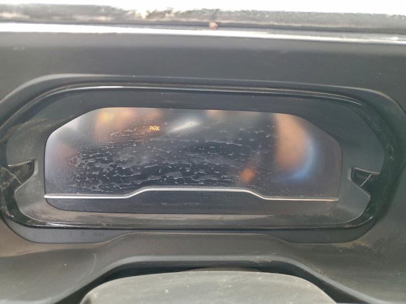 Фото 9 - GMC YUKON