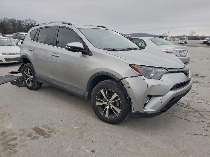 Фото 4 - TOYOTA RAV4