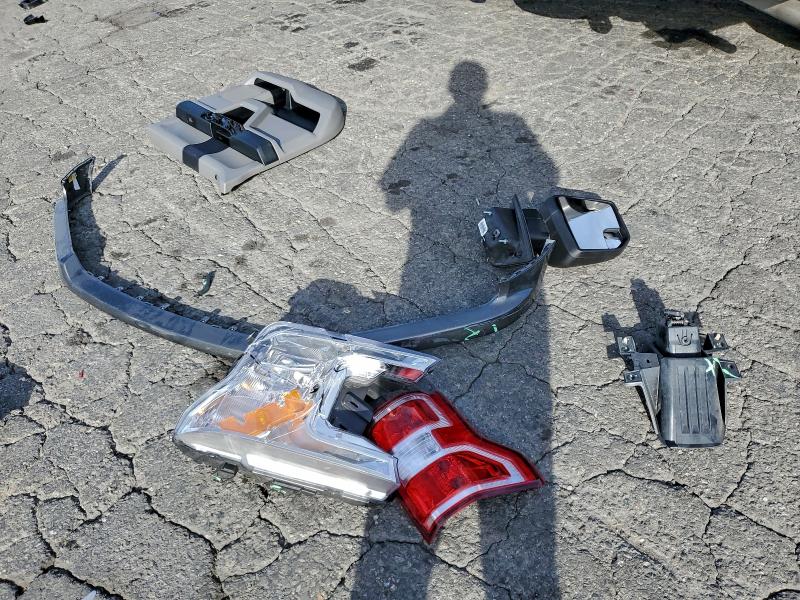 Фото 12 - FORD F-150