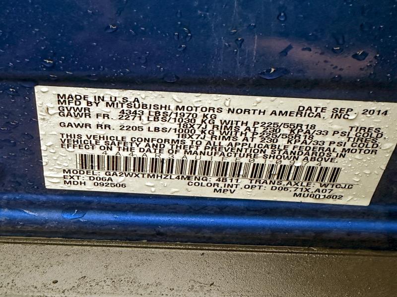 Фото 10 - MITSUBISHI OUTLANDER