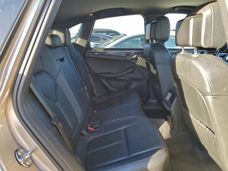 Фото 11 - PORSCHE MACAN