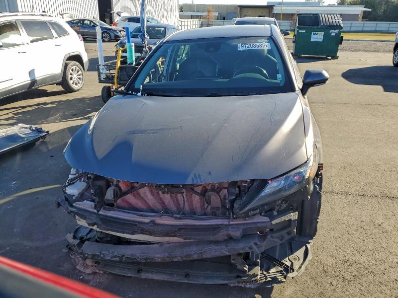 Фото 5 - TOYOTA CAMRY