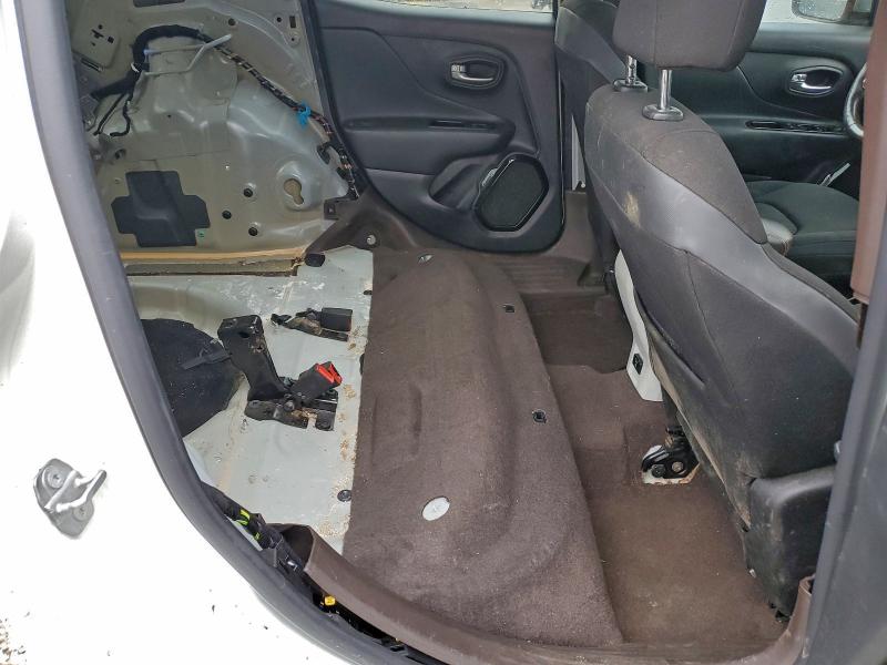 Фото 11 - JEEP RENEGADE