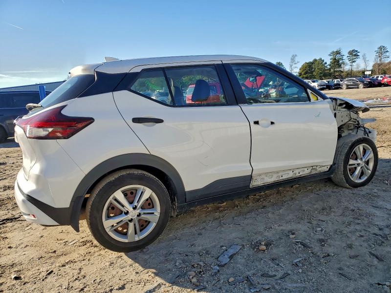 Фото 3 - NISSAN KICKS