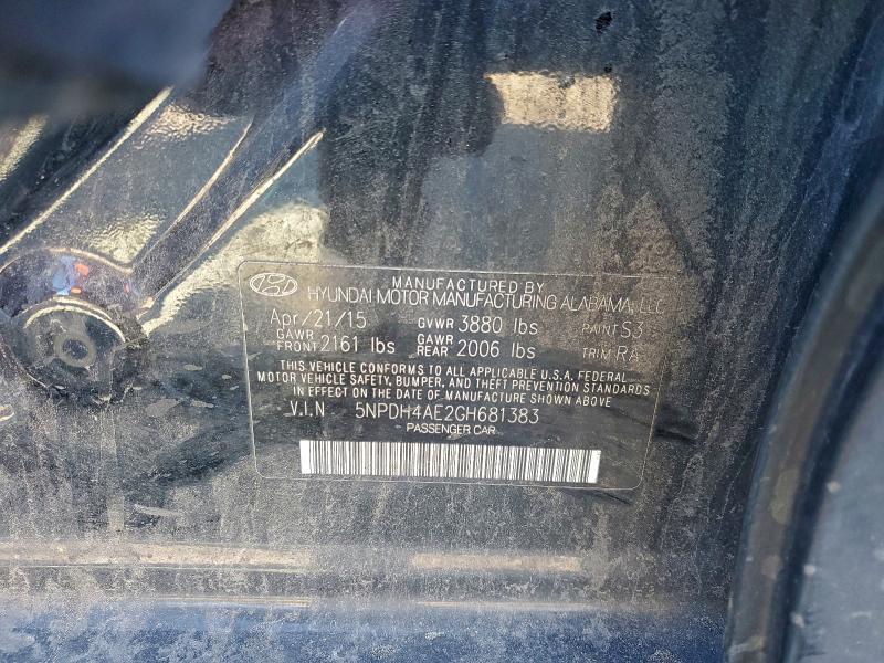 Фото 12 - HYUNDAI ELANTRA