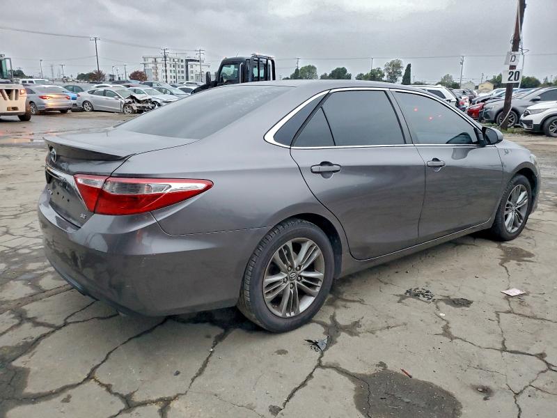 Фото 3 - TOYOTA CAMRY