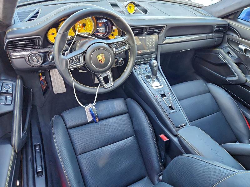 Фото 8 - PORSCHE 911