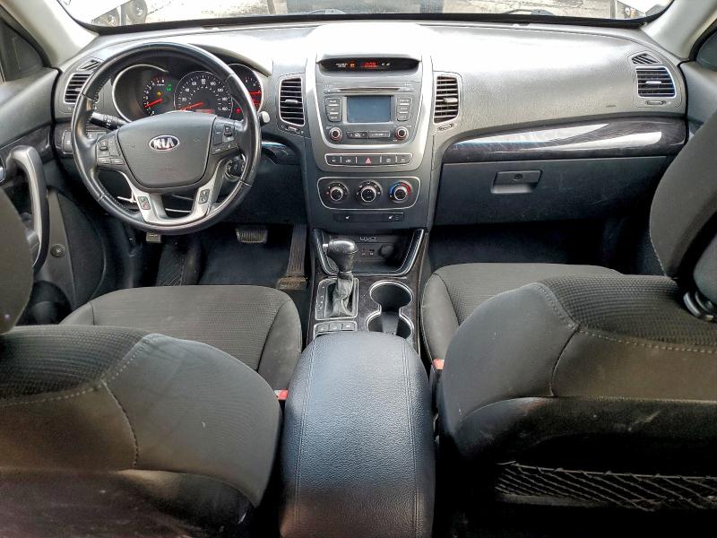 Фото 8 - KIA SORENTO