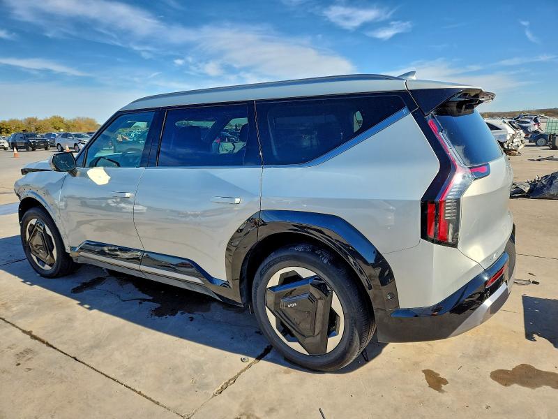 KIA EV9 LAND 2024 VIN KNDADFS58R6035335