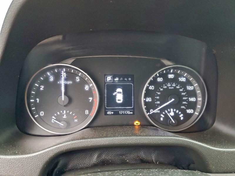 Фото 9 - HYUNDAI ELANTRA