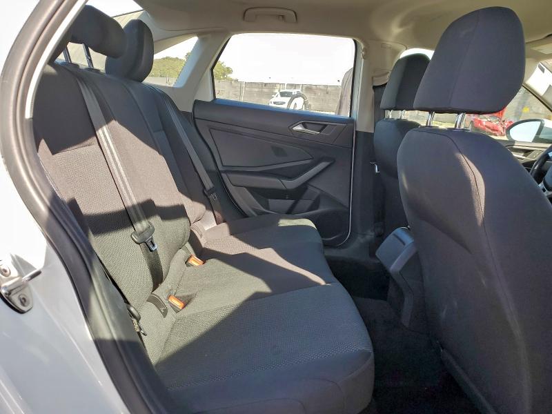 Фото 10 - VOLKSWAGEN JETTA