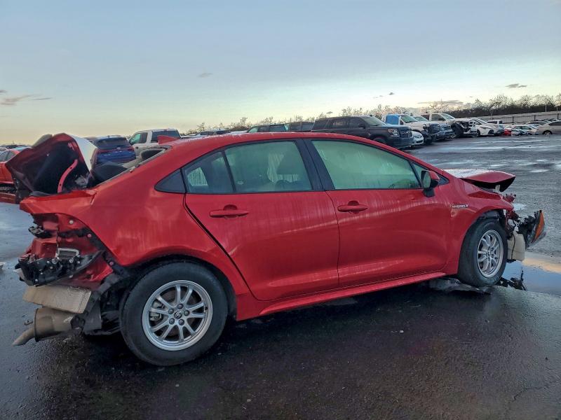 Фото 3 - TOYOTA COROLLA