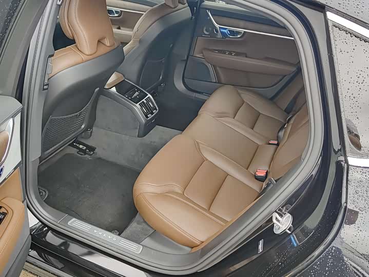 Volvo S90 2025 2025款 B5 智雅豪华版