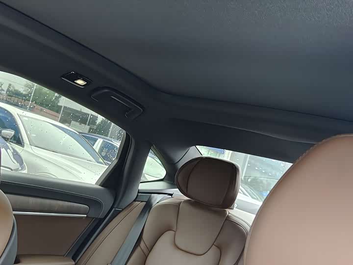 Volvo S90 2025 2025款 B5 智雅豪华版